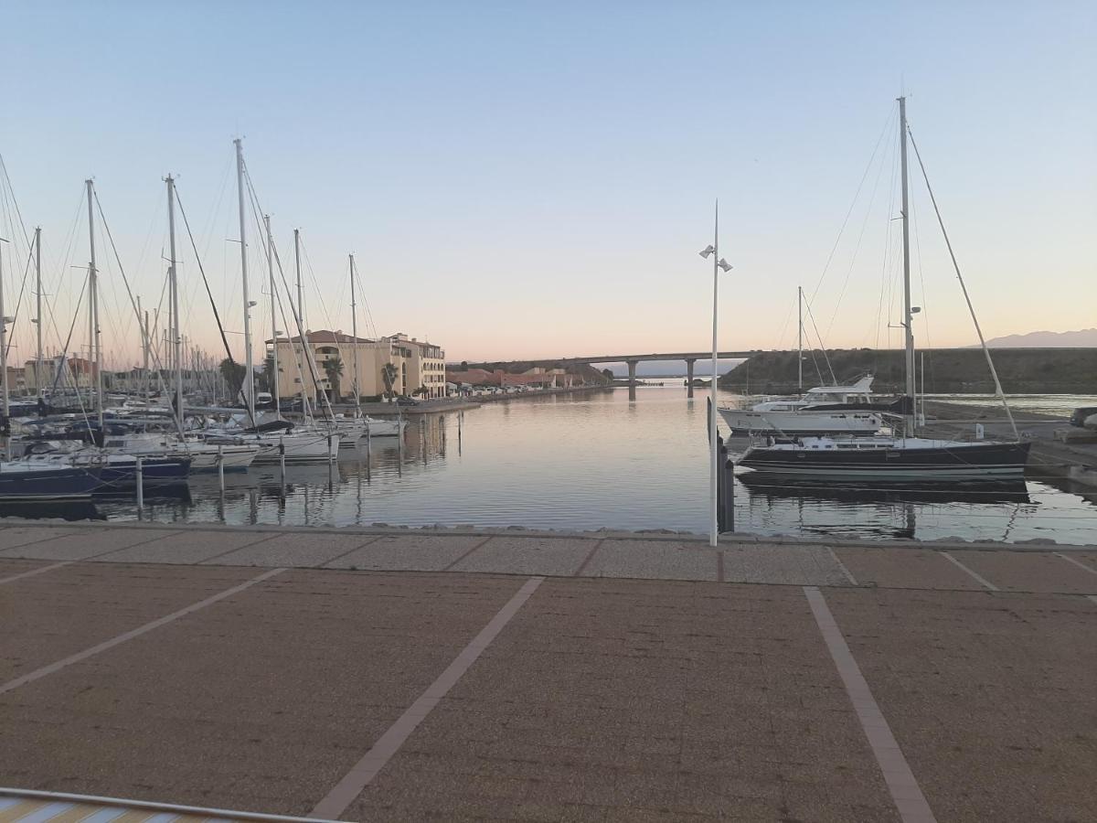 T2 Cabine Avec Tres Belle Vue Sur Le Port De Plaisance Лёкат Экстерьер фото