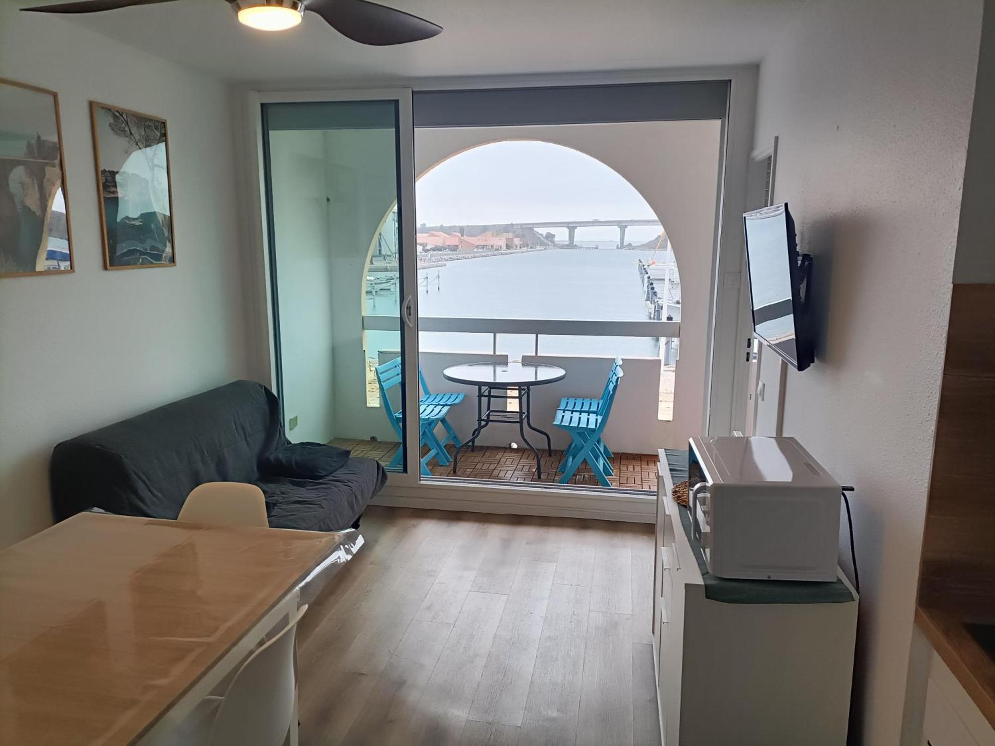 T2 Cabine Avec Tres Belle Vue Sur Le Port De Plaisance Лёкат Экстерьер фото
