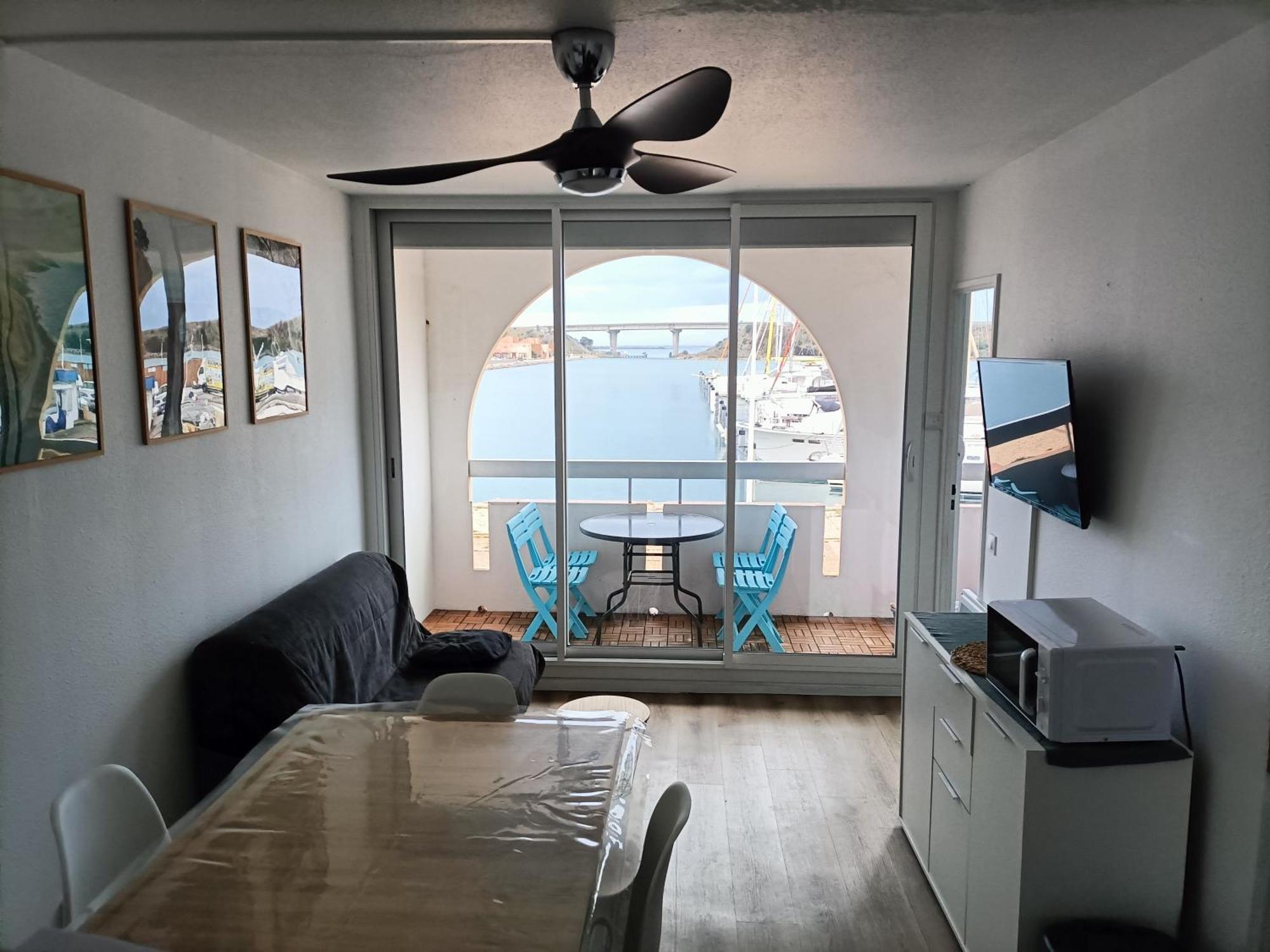 T2 Cabine Avec Tres Belle Vue Sur Le Port De Plaisance Лёкат Экстерьер фото